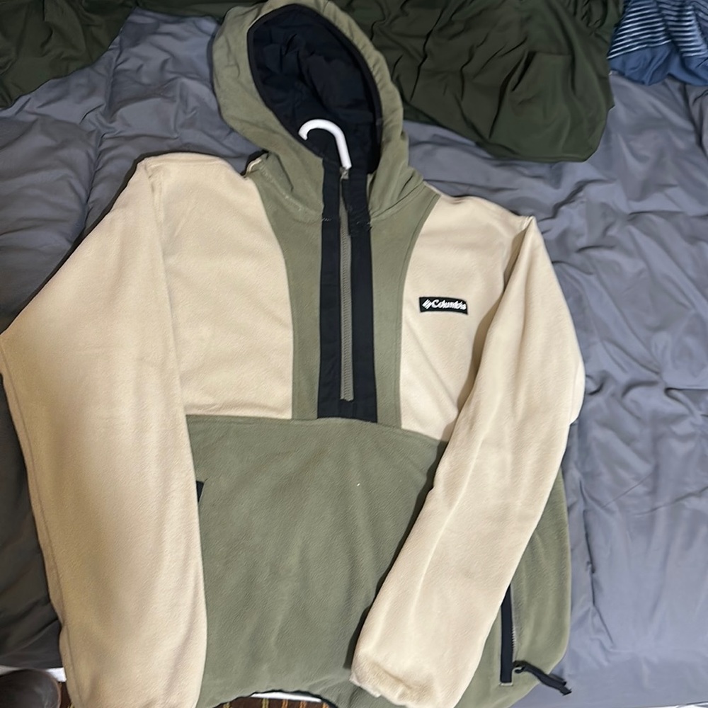 Men’s size small Columbia hooded micro fleece
